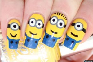 Nail-art-minions5