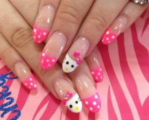 hello-kitty-nail-48