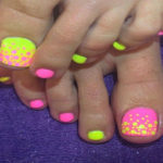 nail art estate_fluo dots